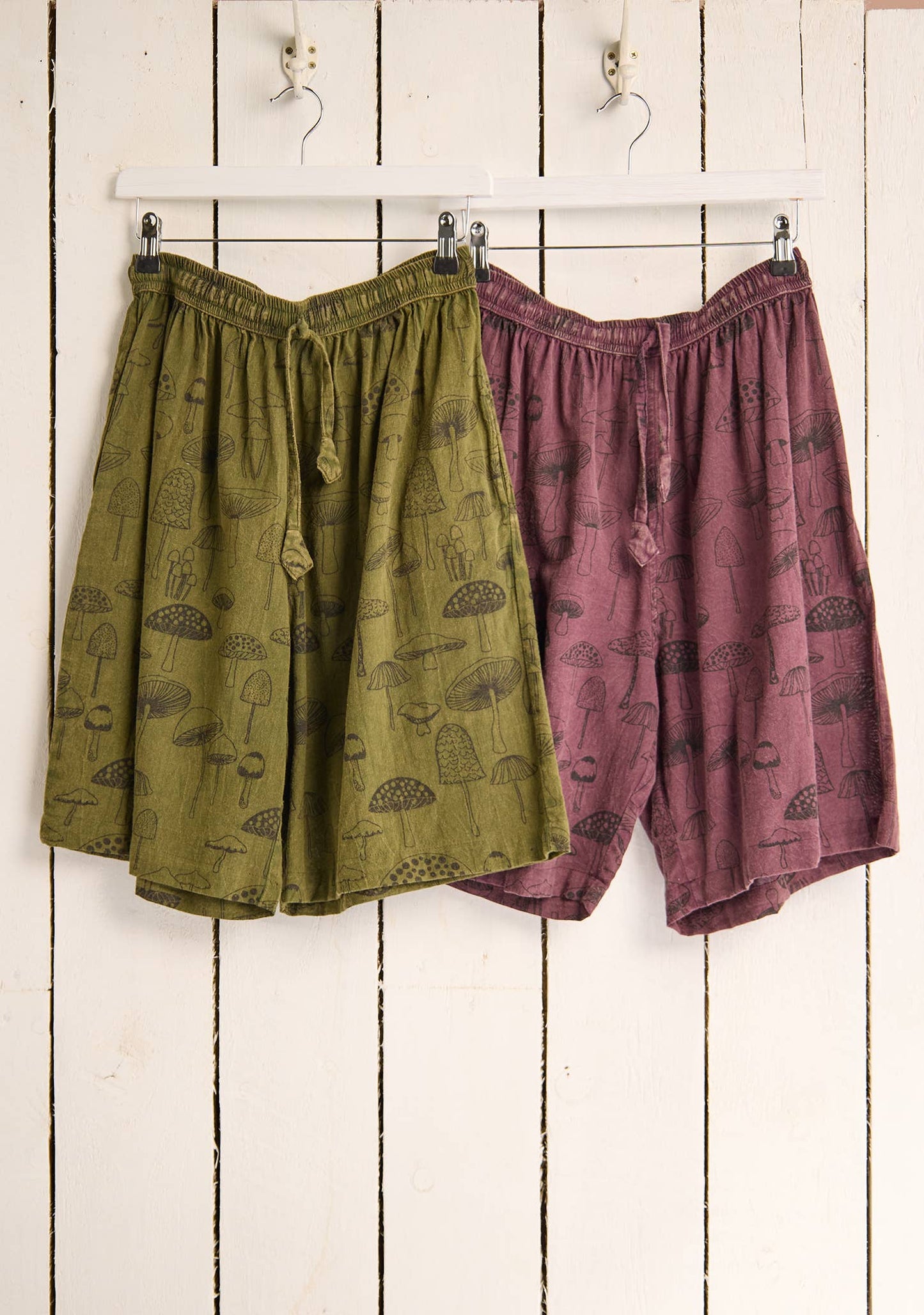 Mushroom Shorts: Maroon(M) / Large/Extra Large(LXL)