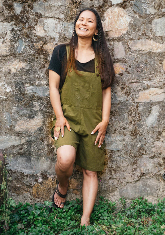 Kathmandu Dungaree Shorts: Black(BK) / Small/Medium(SM)